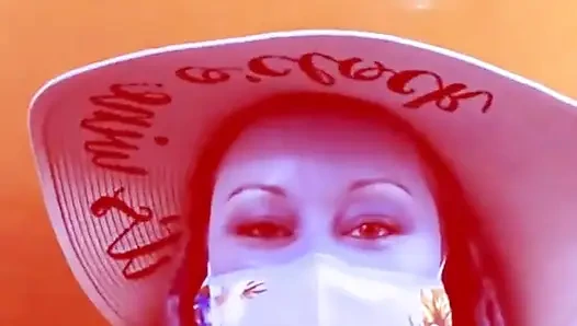 Sissy salope s'entraîne à toutes les versions, vidéo de plage