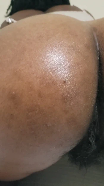 Волнующий момент из "Не могли бы вы ввести свой хуй медленно в мою киску?"