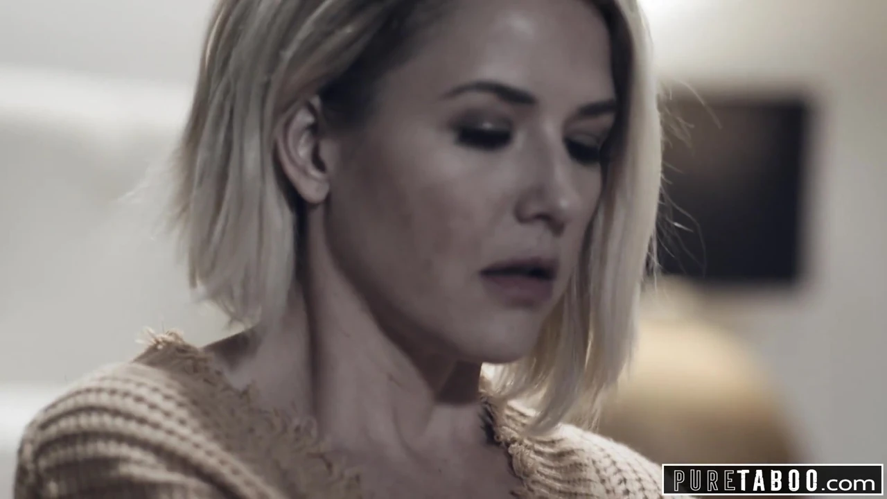 PURE TABOO Stepmom Helped Injured Step Son Pleasure Himself