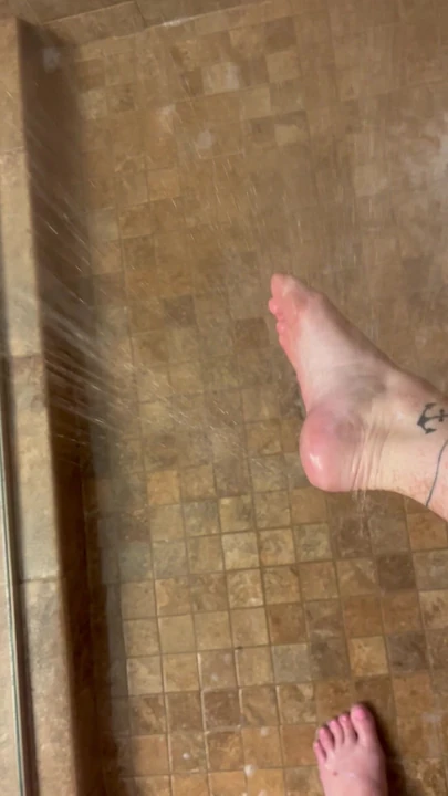 Тебе нравятся ступни?