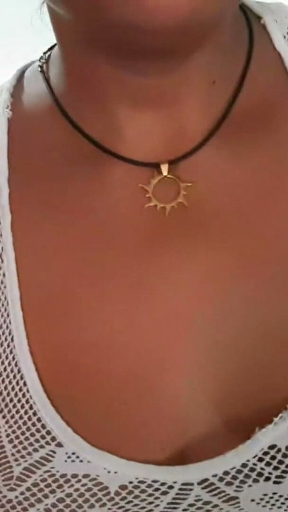 Seksi milf gerçekten çok tahrik oluyor | Bölüm 1