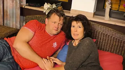 O vücudunun içindeki horoz istiyor