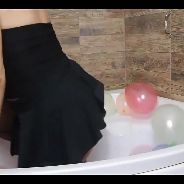 Orta yaşlı seksi kadın ep 40 benim balon fetishi'nin maceraları çok sevdiğim bir fetişe sahip. Bugün çok azgındım ve alevlendim...