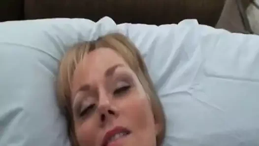 Almak the milf için bir yolculuk