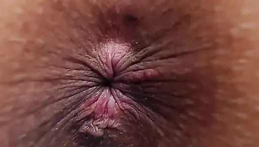 Güzel göt deliğini hiç bu kadar tıkalı göremezsin