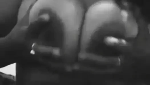 Bu kız yanlışlıkla çıplak videosuyla bana mesaj attı