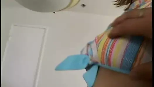 Esmer sürtük çalışma bir büyük horoz