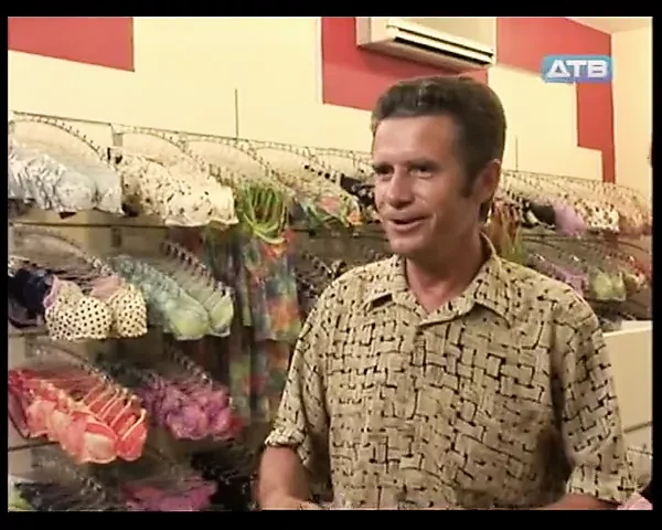Ukrainian big boob bra store prank