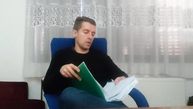 Bakış açısı patronun büyük yarağını iş yerinde emiyor, ilk sakso