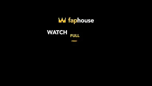 Göğüslerimi Sallıyorum