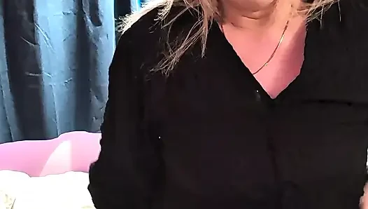 Taytla mastürbasyon yapıyor