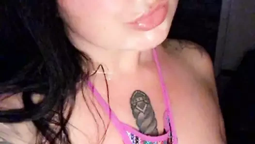 Göğüslerime boşalma