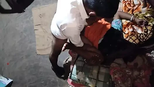 Üvey erkek kardeş ve üvey kız kardeş geceleri romantizm yaşıyor