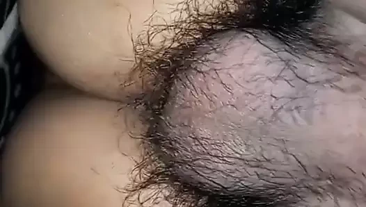 Cogiendo piernas al hombro