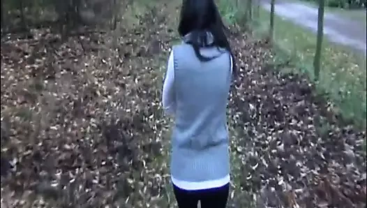 Üvey amcasını ve esmer Jana'nın yaramaz öğrencisini filme alıyorum