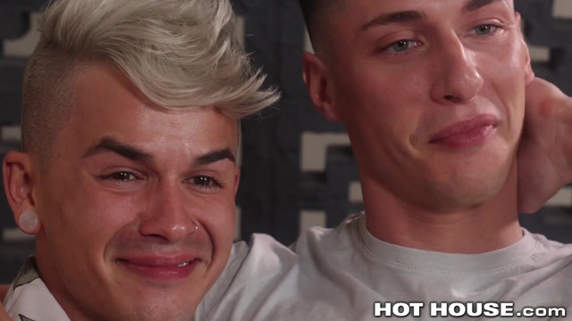 HotHouse - Bodybuilder Cade Maddox Drills Felix's Prostate