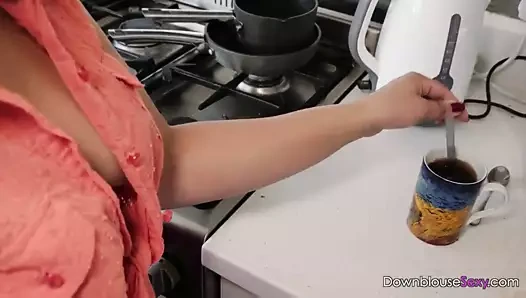 Kayla Louise - mutfak süreleri - kısa fragman