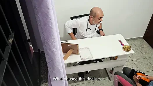 Ortopedi doktorunun yerine gelen doktor delirmiş.