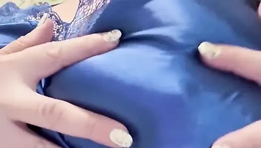 Mavi iç çamaşırı