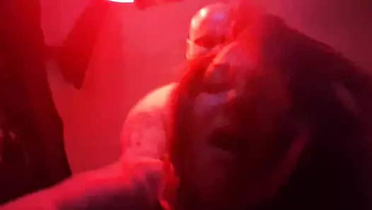 Kırmızı ışık özel - yataktan sikiliyor