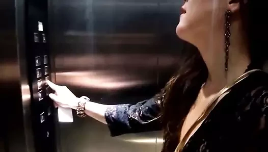 Sıcak esmer cesaret tarafından otel personeli