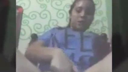 Edepsiz kız Franye Diaz