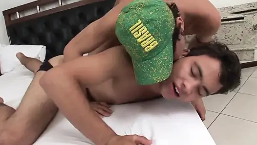 Sıhhaz erkekler homo sikişiyor