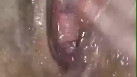 Gösterilen adım anne, onu fışkırtma yapmayı biliyorum