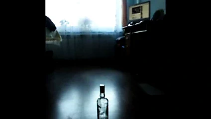 Yummi anal üzerinde bir şişe