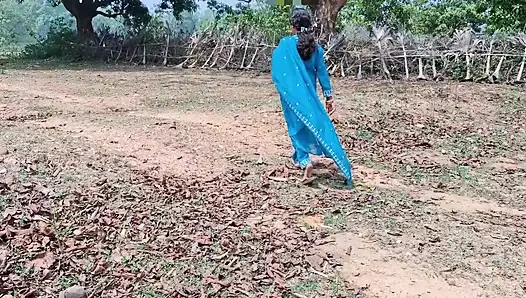 Hintli çift seks kocası karısını sikiyor