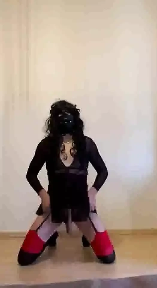 Dik sürtük masturbates için bir büyük orgazm