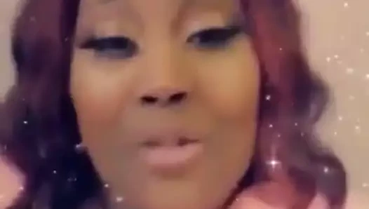 İri güzel kadın twerk partisi