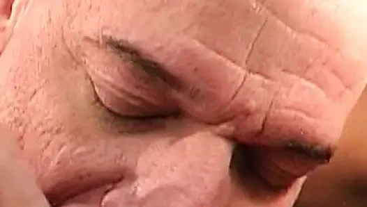 Heiße Intime Momente: Leidenschaft und Oralvergnügen