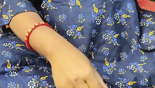 Hint yenge sruti tamamen çıplak ve kahrolası ile salatalık