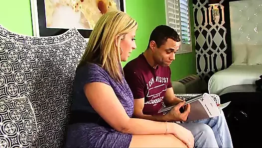 Iki busty Alman milfs var hoş bir sert ve yüklü horoz