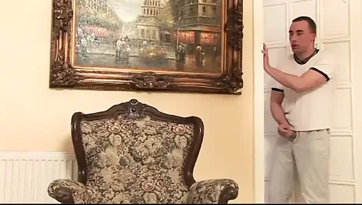 Büyük memeli tombul orta yaşlı seksi kadın sikişiyor