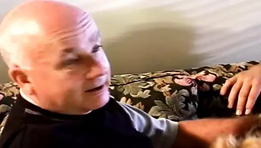 Swinger karısı başka bir adam vidalar