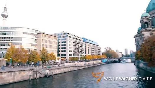 Muhafazakar Claudia Swea gizli sürtük! Wolff Wagner