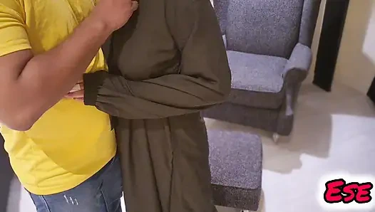 Müslüman kız arkadaş erkek arkadaşıyla evinde sikiliyor