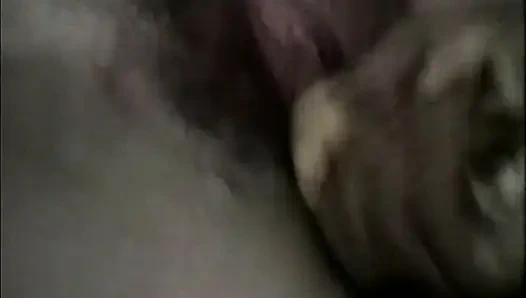 Olgun sarışın büyük zenci yumruk sokma eylemiyle genişliyor