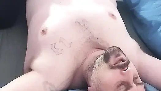 Komşudan uyandırma saksosu