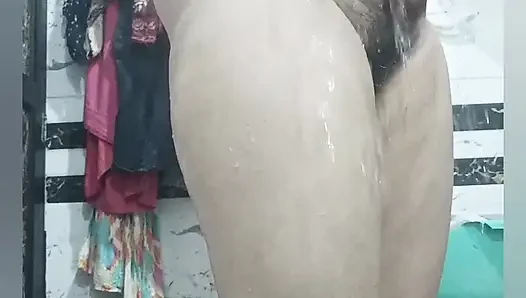 Priya bhabi seksi painty show