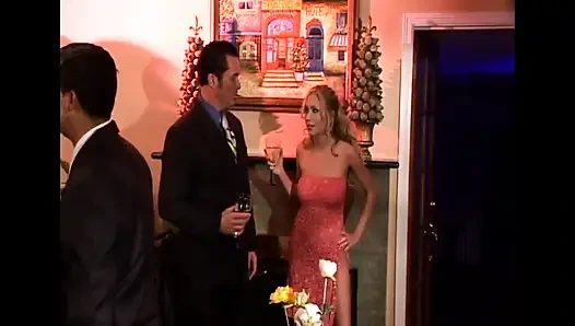 Sıkı amcık sert sikiliyor