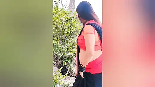 Ateşli yengem odamda tamamen mastürbasyon yaparken beni yakaladı