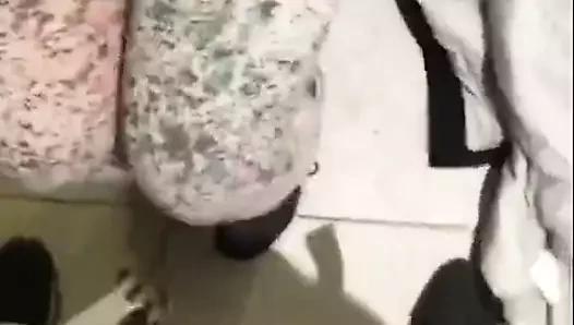 azgın hijabi alma Cum üzerinde göğüsleri