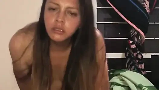 Angy'nin Sürtük Çemberler Içinde Sikişiyor Tam Video