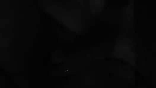 karısı oynar ile kendini