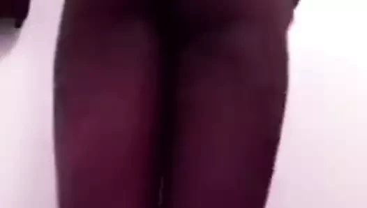 Somalili göt sallıyor