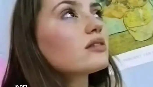 Güzel olgun fahişe hem erkekleri hem de kadınları memnun edin!