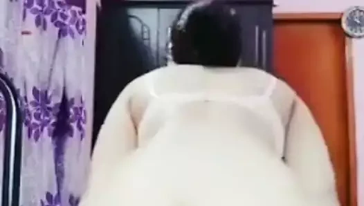 Desi seksi hatun xxx çıplak şişman vücudunu göster - sıcak tamil kızlar